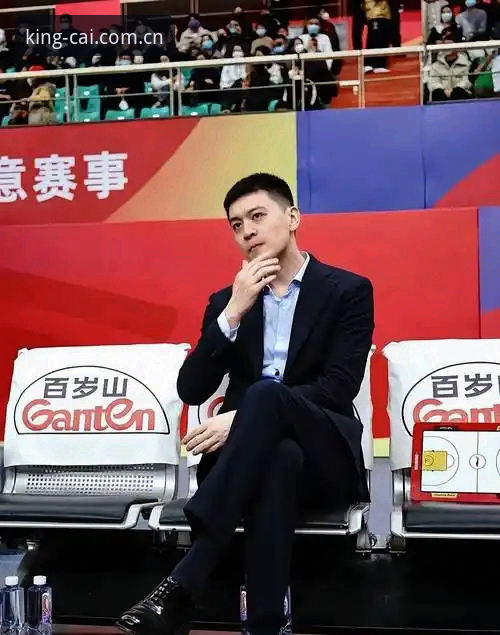 C罗压力山大？杨鸣这句话，我在皇冠体育平台上听出了味道——世界杯前锋进球潮深度评测